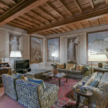 Donatello - Elegante E Spazioso A Pochi Minuti Dalla Stazione Appartement